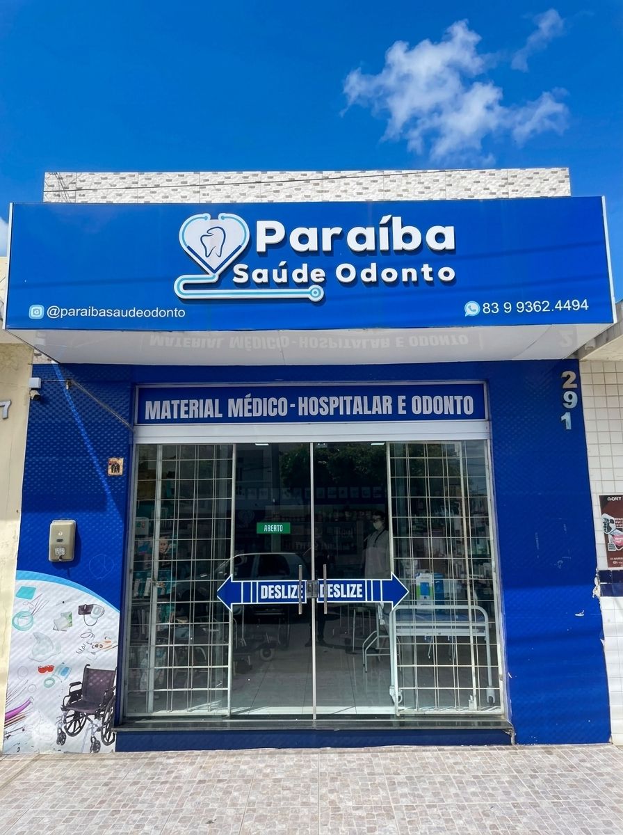 Fachada da loja Paraíba Saúde Odonto, no Centro de Cajazeiras–PB